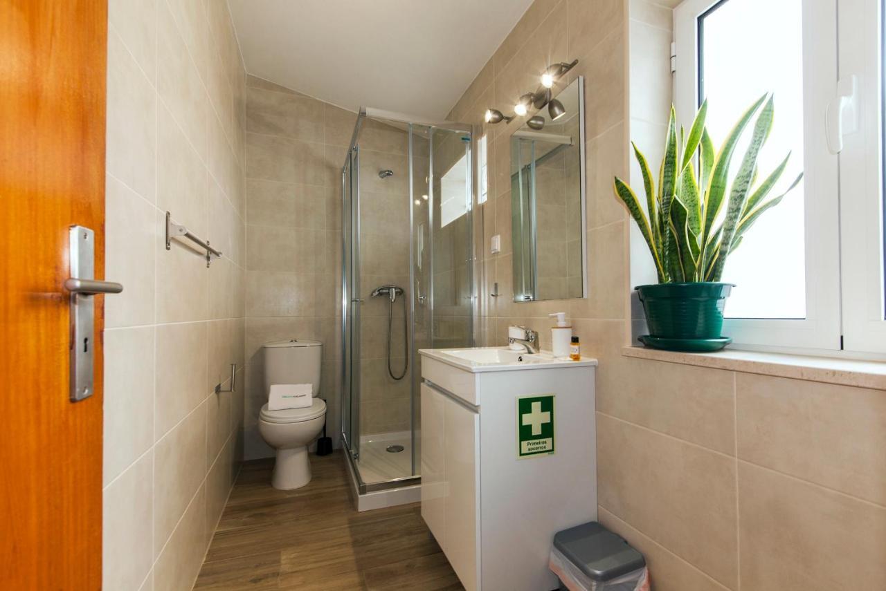 A38 - Rising Sun Top-Floor Flat Lagos Exterior foto